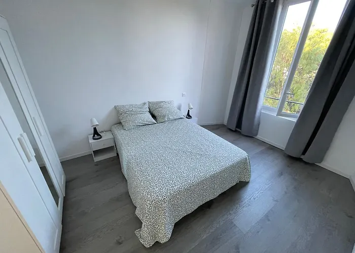 T3 Climatise Vue Rade Et Mont Faron, Calme A La Corniche * تولون